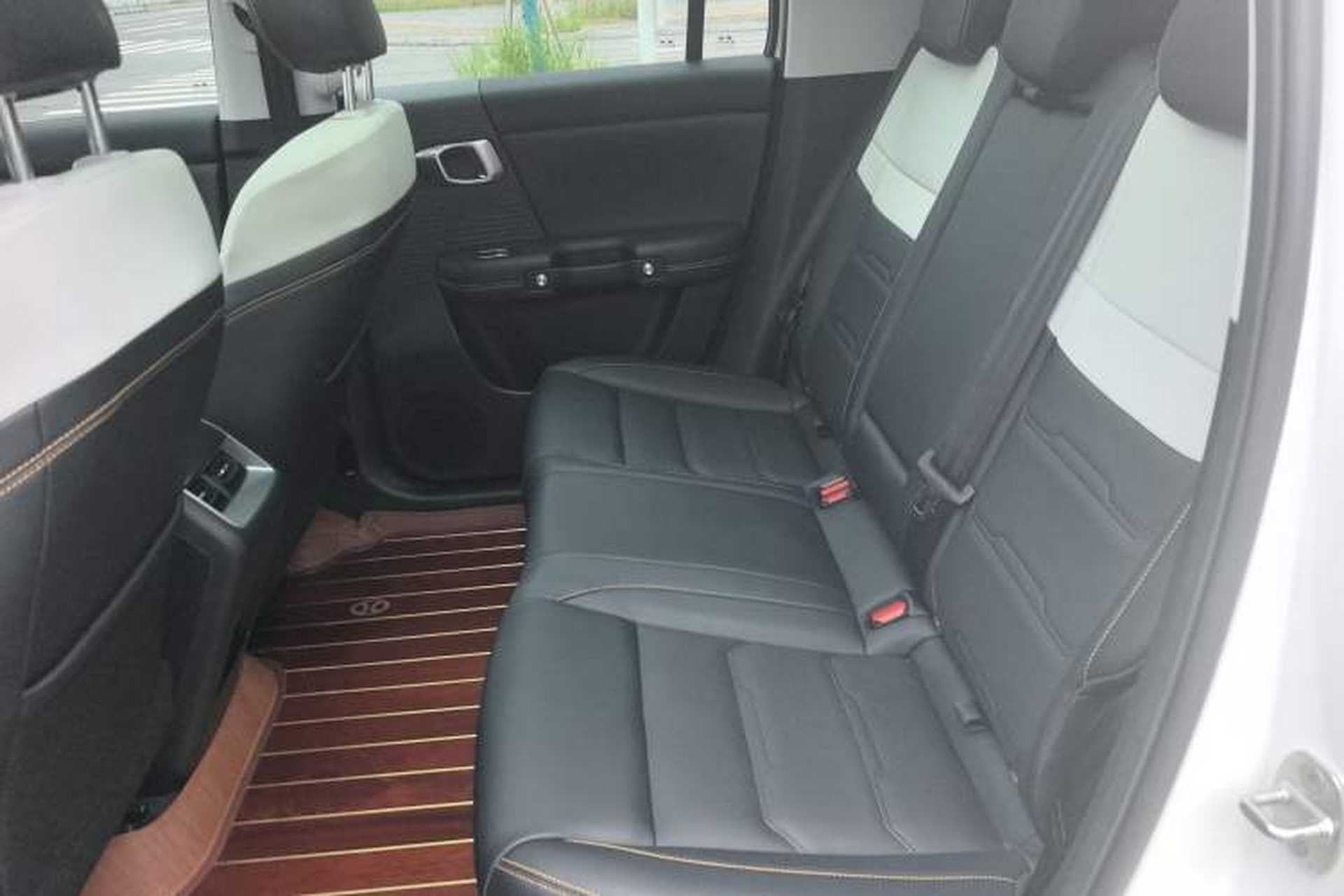 Used BAIC Off-Road BJ30 2024 1.5T Magic Electric Drive Advanced Version Interior 3