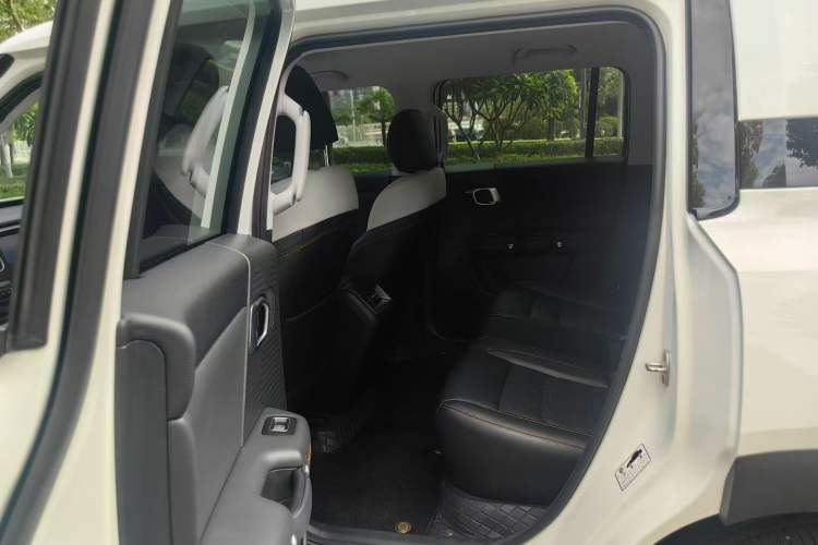 Used BAIC Off-Road BJ30 2024 1.5T Light Off-road Max Edition Interior 3