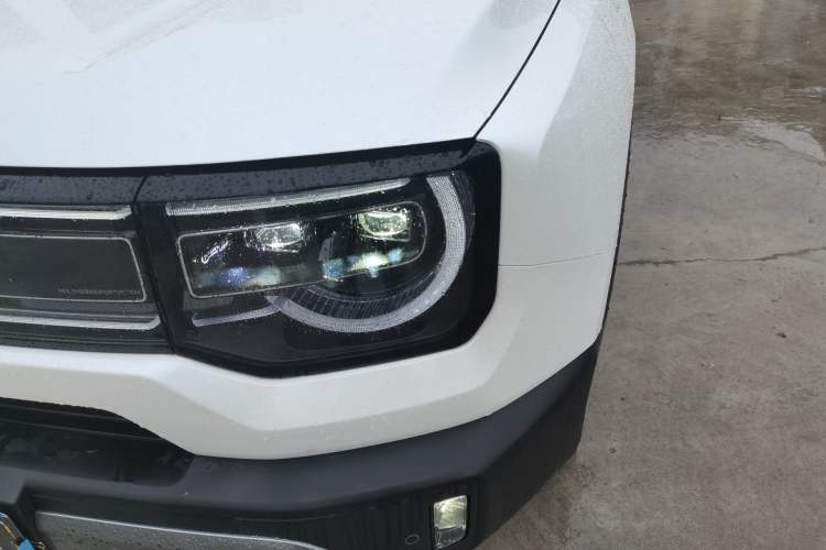 Used BAIC Off-Road BJ30 2024 1.5T Magic Electric Drive Advanced Version Left Front Headlight