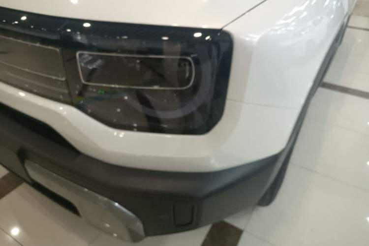 Used BAIC Off-Road BJ30 2024 1.5T Magic Electric Drive Standard Edition Left Front Headlight