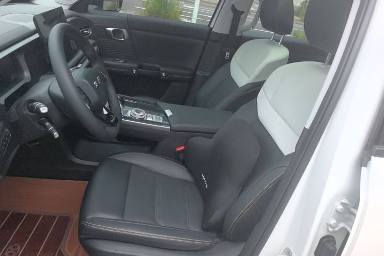 Used BAIC Off-Road BJ30 2024 1.5T Magic Electric Drive Advanced Version Left Front Seat