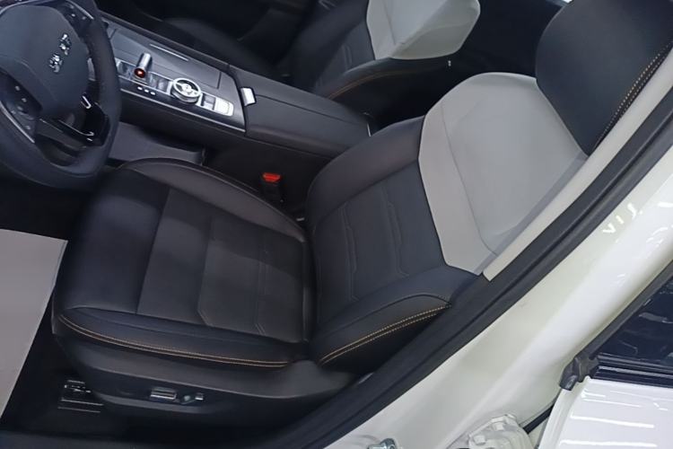 Used BAIC Off-Road BJ30 2024 1.5T Magic Electric Drive Advanced Version Left Front Seat