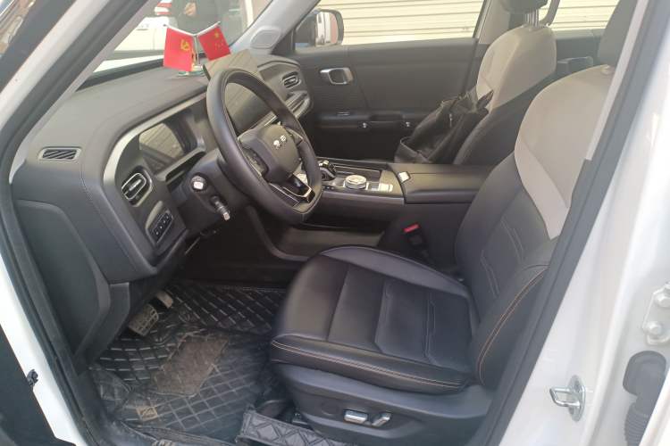 Used BAIC Off-Road BJ30 2024 1.5T Magic Electric Drive Advanced Version Left Front Seat
