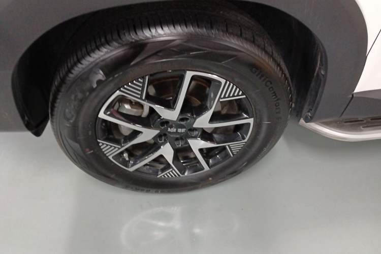 Used BAIC Off-Road BJ30 2024 1.5T Light Wilderness Pro Edition Left Front Wheel Hub