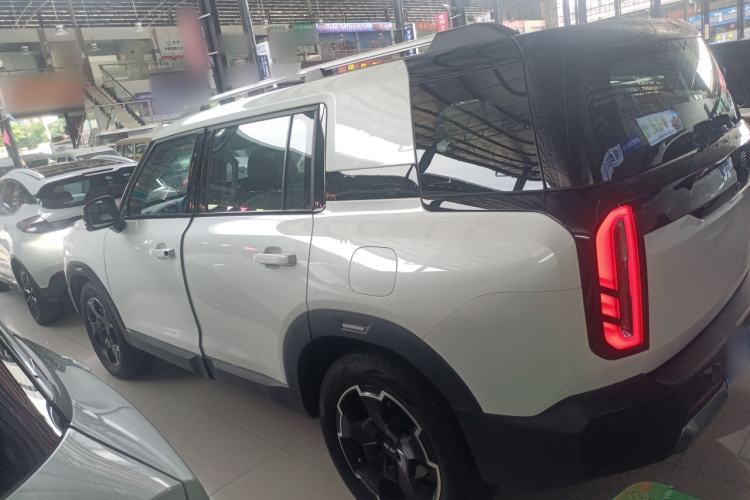 Used BAIC Off-Road BJ30 2024 1.5T Magic Electric Drive Advanced Version Left Side