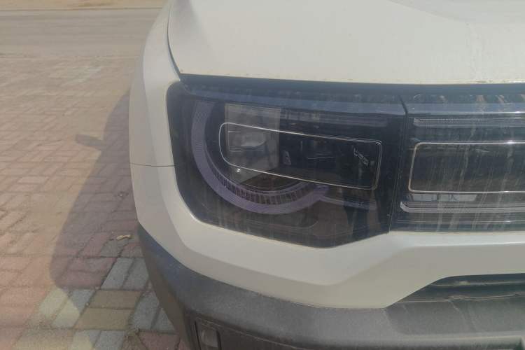 Used BAIC Off-Road BJ30 2024 1.5T Light Off-road Max Edition Right Front Headlight