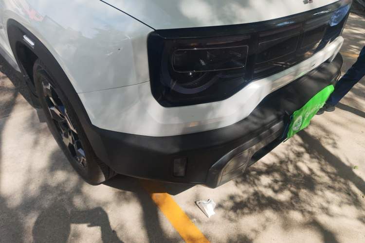 Used BAIC Off-Road BJ30 2024 1.5T Magic Electric Drive Advanced Version Right Front Headlight