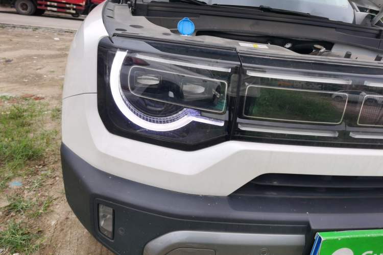 Used BAIC Off-Road BJ30 2024 1.5T Magic Electric Drive Advanced Version Right Front Headlight