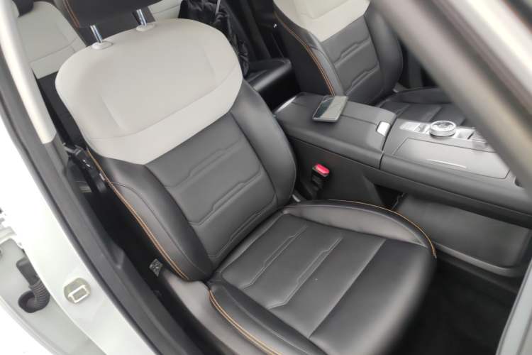 Used BAIC Off-Road BJ30 2024 1.5T Magic Electric Drive Advanced Version Right Front Seat