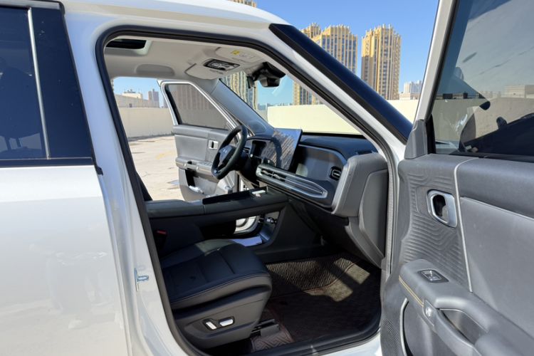 Used BAIC Off-Road BJ30 2024 1.5T Magic Electric Drive Standard Edition Right Front Seat