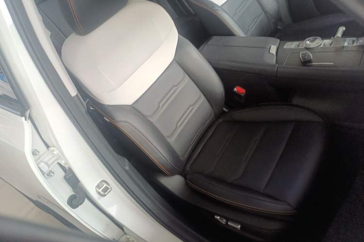 Used BAIC Off-Road BJ30 2024 1.5T Magic Electric Drive Advanced Version Right Front Seat