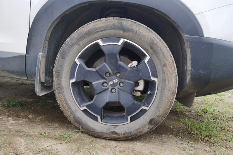 Used BAIC Off-Road BJ30 2024 1.5T Magic Electric Drive Advanced Version Right Front Wheel Hub