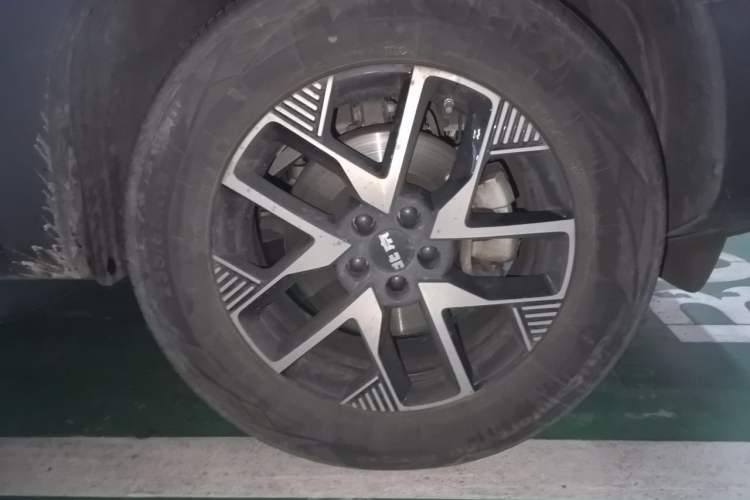 Used BAIC Off-Road BJ30 2024 1.5T Light Wilderness Pro Edition Right Front Wheel Hub