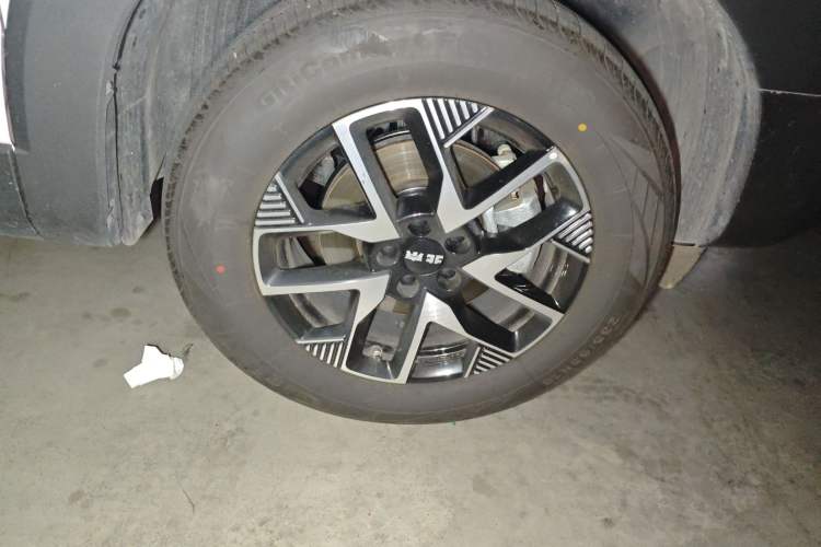Used BAIC Off-Road BJ30 2024 1.5T Light Wilderness Pro Edition Right Front Wheel Hub