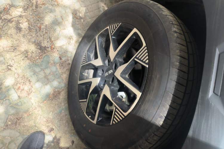 Used BAIC Off-Road BJ30 2024 1.5T Light Wilderness Pro Edition Right Front Wheel Hub