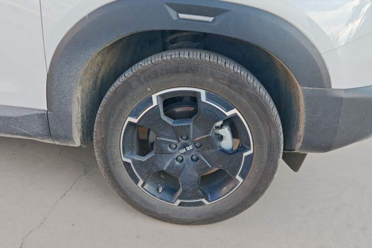 Used BAIC Off-Road BJ30 2024 1.5T Magic Electric Drive Advanced Version Right Front Wheel Hub