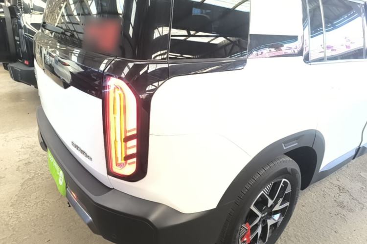 Used BAIC Off-Road BJ30 2024 1.5T Magic Electric Drive Standard Edition Right Rear Taillight