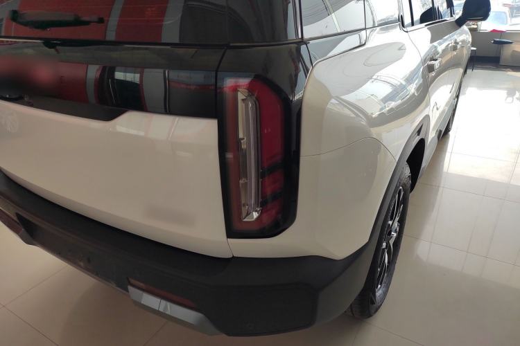 Used BAIC Off-Road BJ30 2024 1.5T Light Wilderness Pro Edition Right Rear Taillight