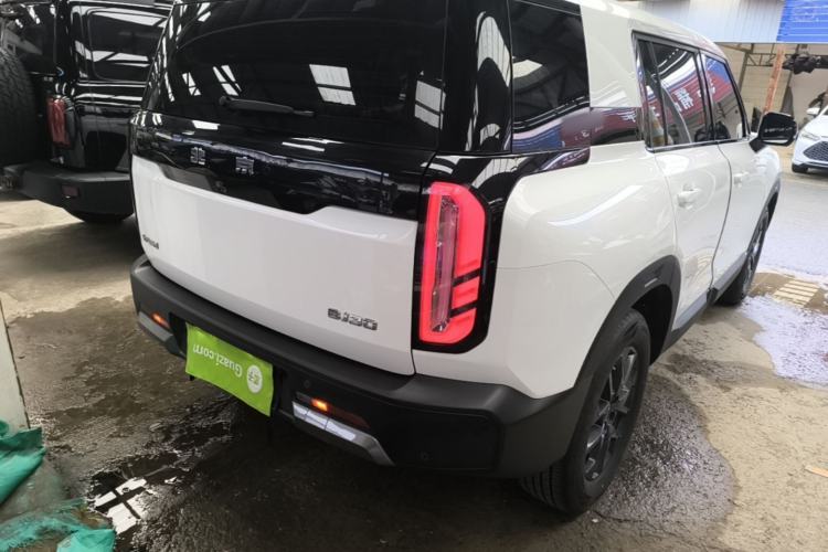 Used BAIC Off-Road BJ30 2024 1.5T Light Wilderness Air Edition Right Rear Taillight