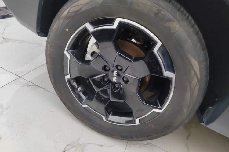Used BAIC Off-Road BJ30 2024 1.5T Magic Electric Drive Advanced Version Right Rear Wheel Hub