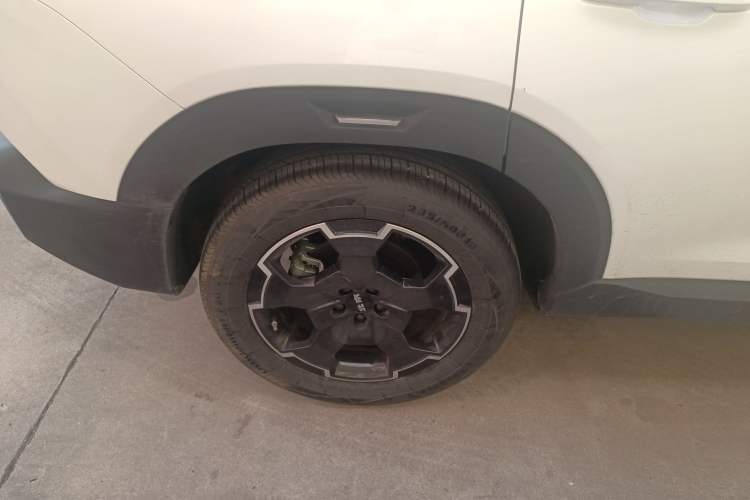 Used BAIC Off-Road BJ30 2024 1.5T Magic Electric Drive Advanced Version Right Rear Wheel Hub