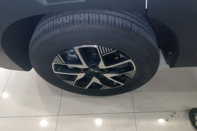 Used BAIC Off-Road BJ30 2024 1.5T Magic Electric Drive Standard Edition Right Rear Wheel Hub