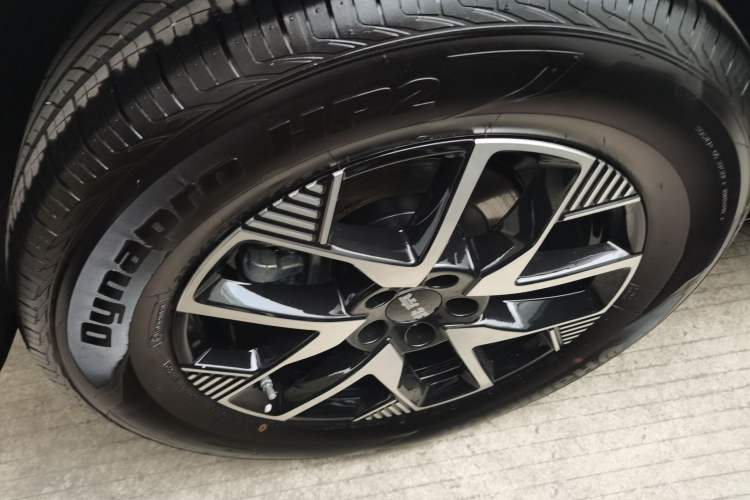 Used BAIC Off-Road BJ30 2024 1.5T Magic Electric Drive Standard Edition Right Rear Wheel Hub