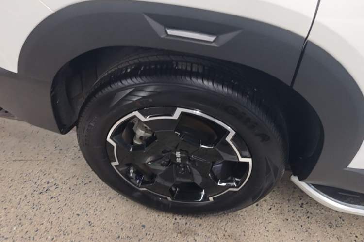 Used BAIC Off-Road BJ30 2024 1.5T Magic Electric Drive Advanced Version Right Rear Wheel Hub