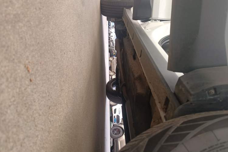 Used BAIC Off-Road BJ30 2024 1.5T Magic Electric Drive Advanced Version Right Side Sill