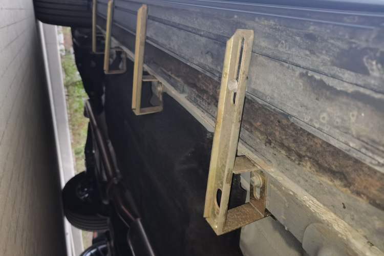 Used BAIC Off-Road BJ30 2024 1.5T Magic Electric Drive Standard Edition Right Side Sill