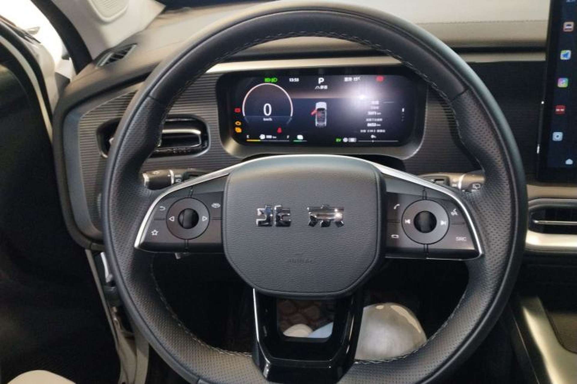 Used BAIC Off-Road BJ30 2024 1.5T Magic Electric Drive Advanced Version Steering Wheel