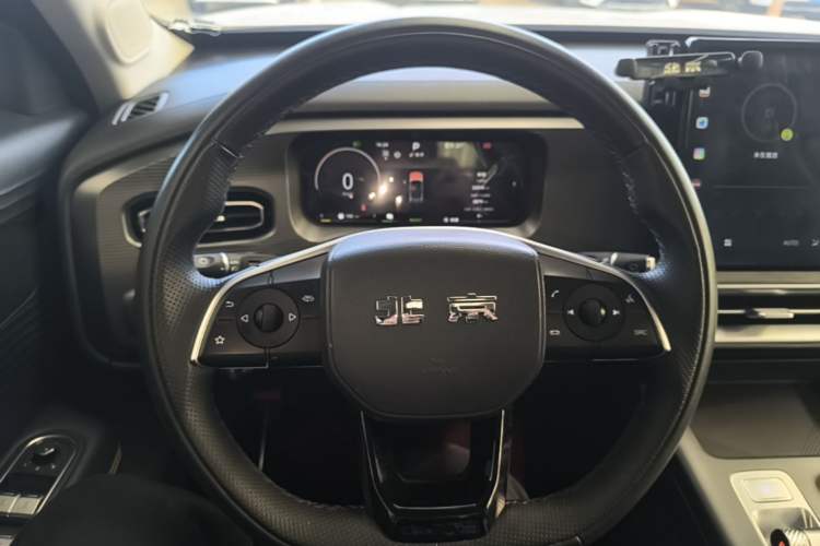 Used BAIC Off-Road BJ30 2024 1.5T Magic Electric Drive Standard Edition Steering Wheel