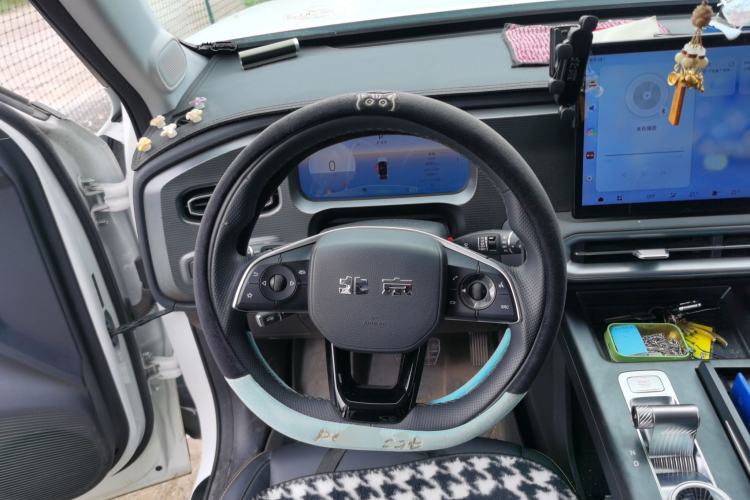 Used BAIC Off-Road BJ30 2024 1.5T Magic Electric Drive Advanced Version Steering Wheel