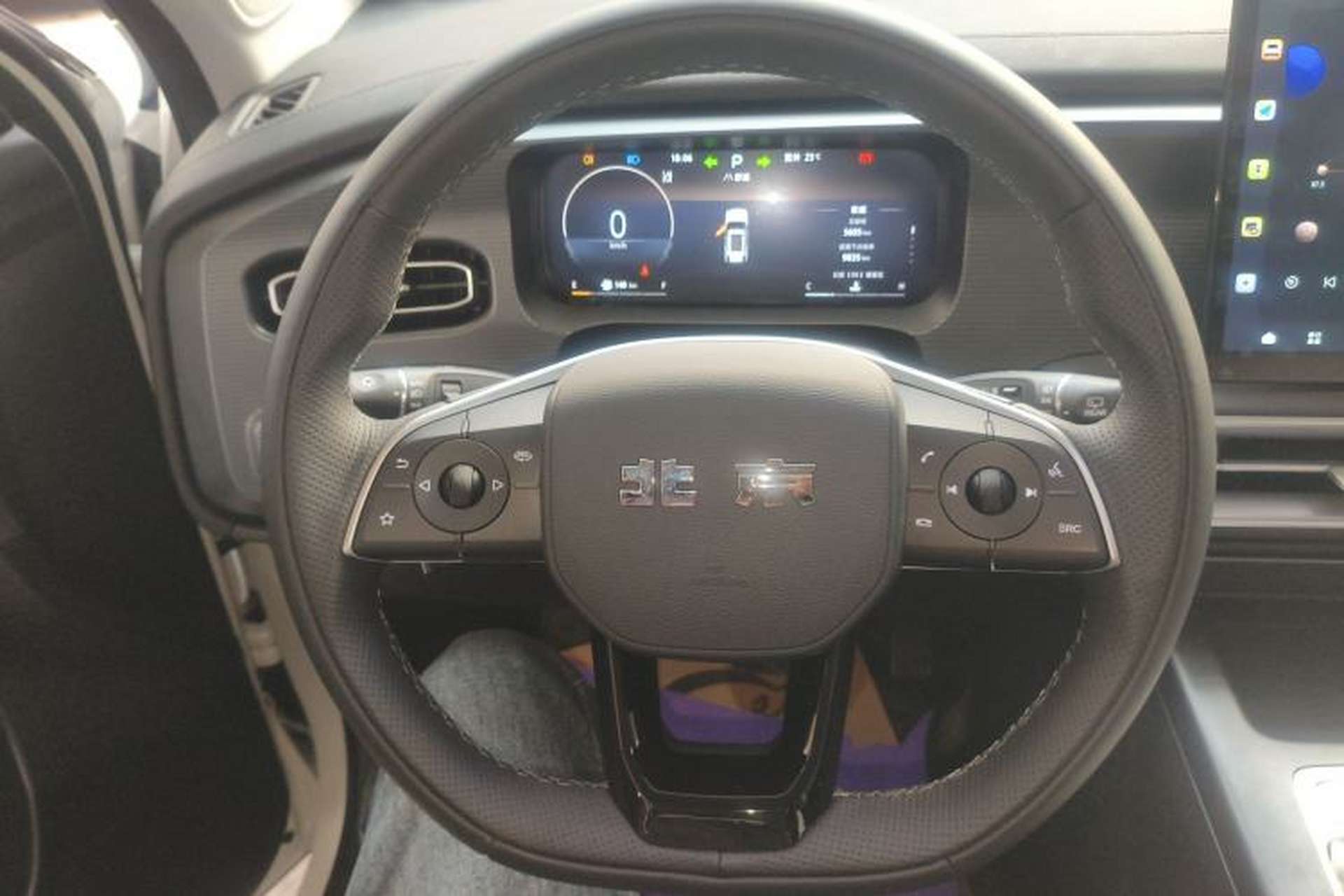 Used BAIC Off-Road BJ30 2024 1.5T Light Wilderness Pro Edition Steering Wheel