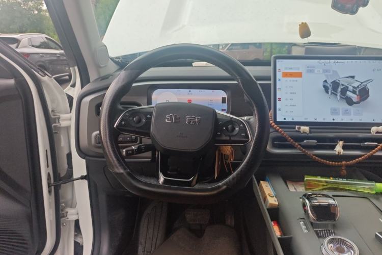 Used BAIC Off-Road BJ30 2024 1.5T Magic Electric Drive Standard Edition Steering Wheel