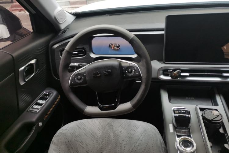 Used BAIC Off-Road BJ30 2024 1.5T Light Wilderness Pro Edition Steering Wheel