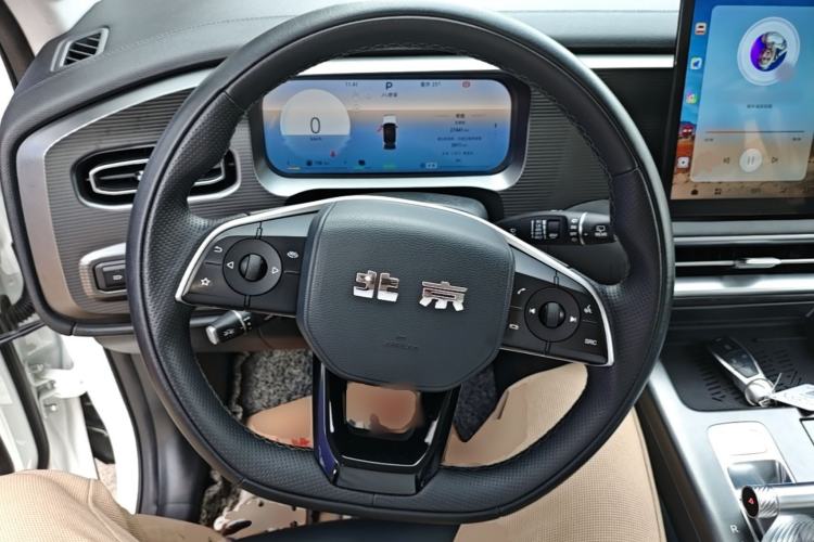 Used BAIC Off-Road BJ30 2024 1.5T Magic Electric Drive Advanced Version Steering Wheel