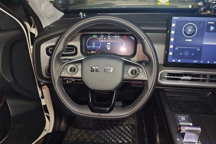 Used BAIC Off-Road BJ30 2024 1.5T Light Wilderness Pro Edition Steering Wheel