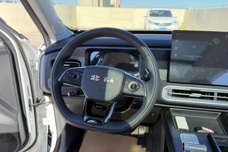 Used BAIC Off-Road BJ30 2024 1.5T Magic Electric Drive Standard Edition Steering Wheel