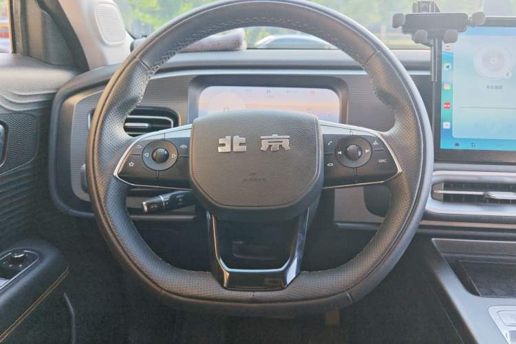 Used BAIC Off-Road BJ30 2024 1.5T Magic Electric Drive Advanced Version Steering Wheel