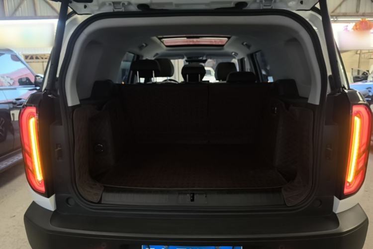 Used BAIC Off-Road BJ30 2024 1.5T Magic Electric Drive Standard Edition Trunk