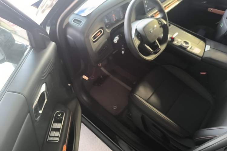 Used BAIC Off-Road BJ30 2026 Model Traveler 1.5T DCT Two-Wheel Drive Standard Version Driver Seat