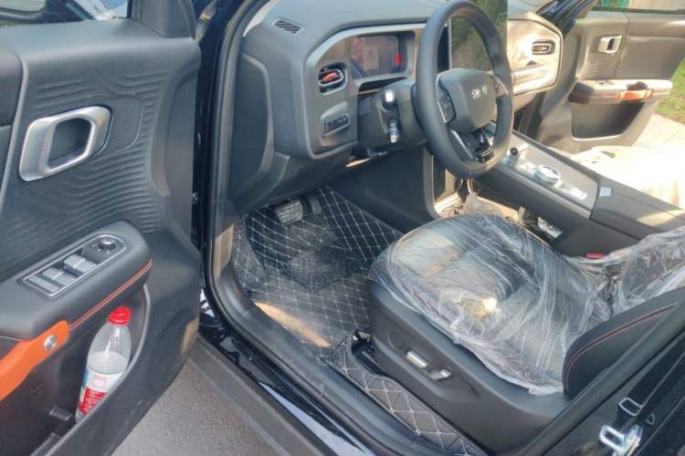 Used BAIC Off-Road BJ30 2026 Model Traveler 1.5T DCT Two-Wheel Drive Advanced Version Driver Seat