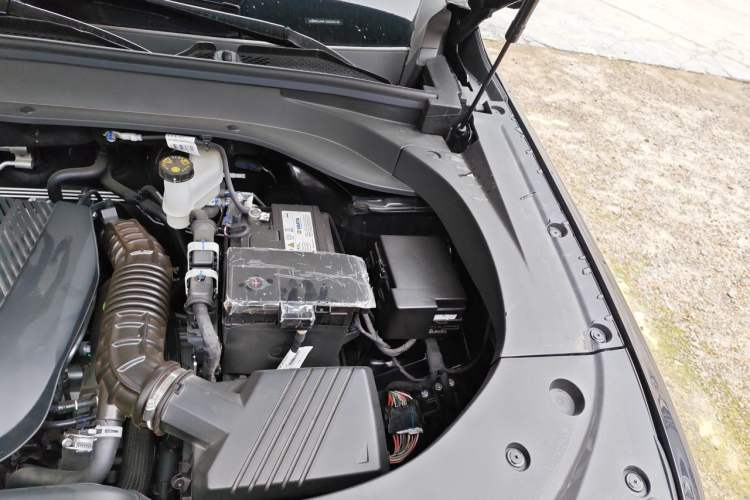 Used BAIC Off-Road BJ30 2026 Model Traveler 1.5T DCT Two-Wheel Drive Advanced Version Engine Bay Left