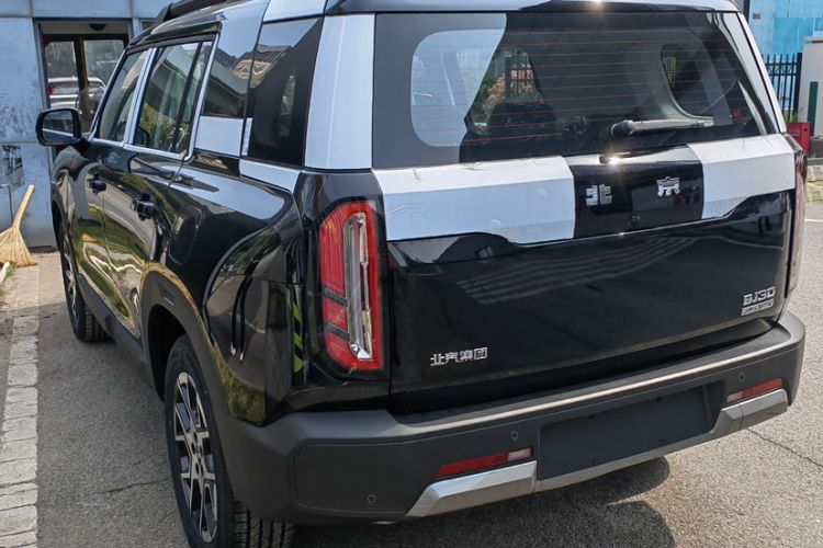 Used BAIC Off-Road BJ30 2026 Model Traveler 1.5T DCT Two-Wheel Drive Advanced Version Exterior 2