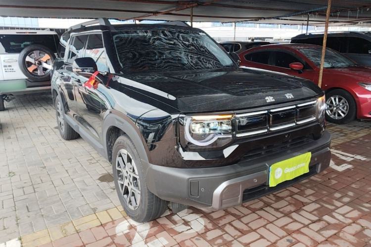 Used BAIC Off-Road BJ30 2026 Model Traveler 1.5T Hybrid Standard Version Front Right 45 Deg