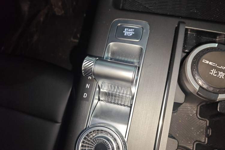 Used BAIC Off-Road BJ30 2026 Model Traveler 1.5T DCT Two-Wheel Drive Advanced Version Gear Lever