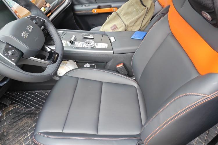 Used BAIC Off-Road BJ30 2026 Model Traveler 1.5T DCT Two-Wheel Drive Advanced Version Left Front Seat