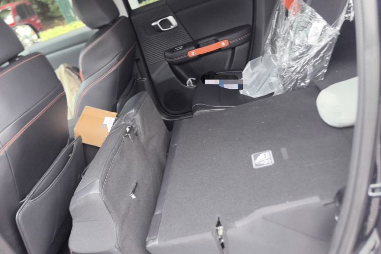 Used BAIC Off-Road BJ30 2026 Model Traveler 1.5T DCT Two-Wheel Drive Standard Version Left Rear Seat