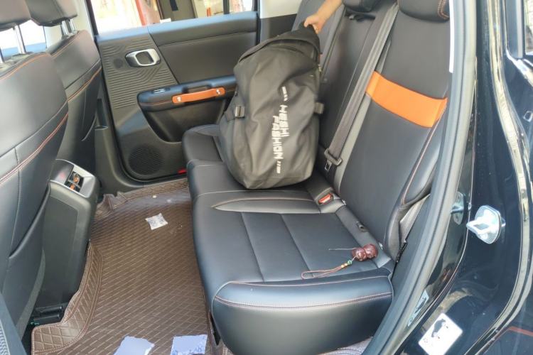 Used BAIC Off-Road BJ30 2026 Model Traveler 1.5T DCT Two-Wheel Drive Advanced Version Left Rear Seat